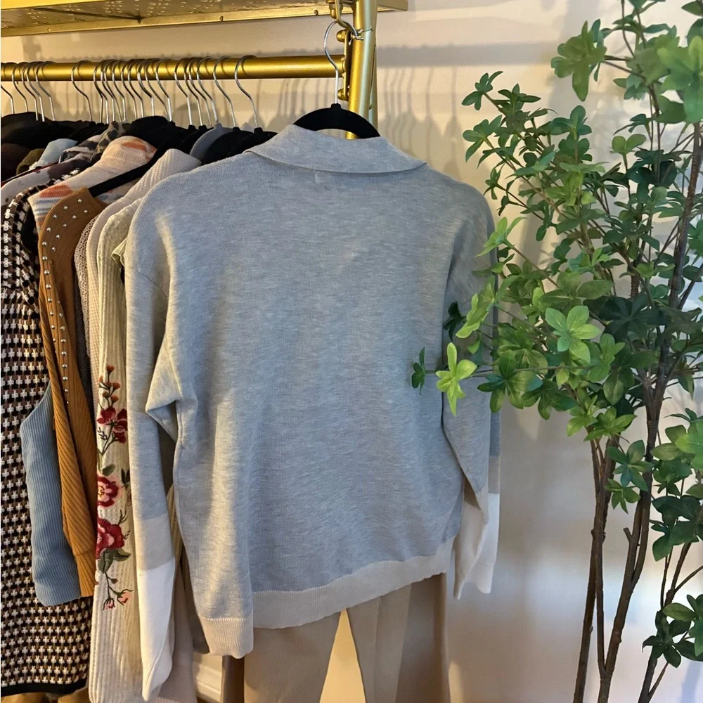 Verve Ami Light Gray Sweater - Picture 4 of 4